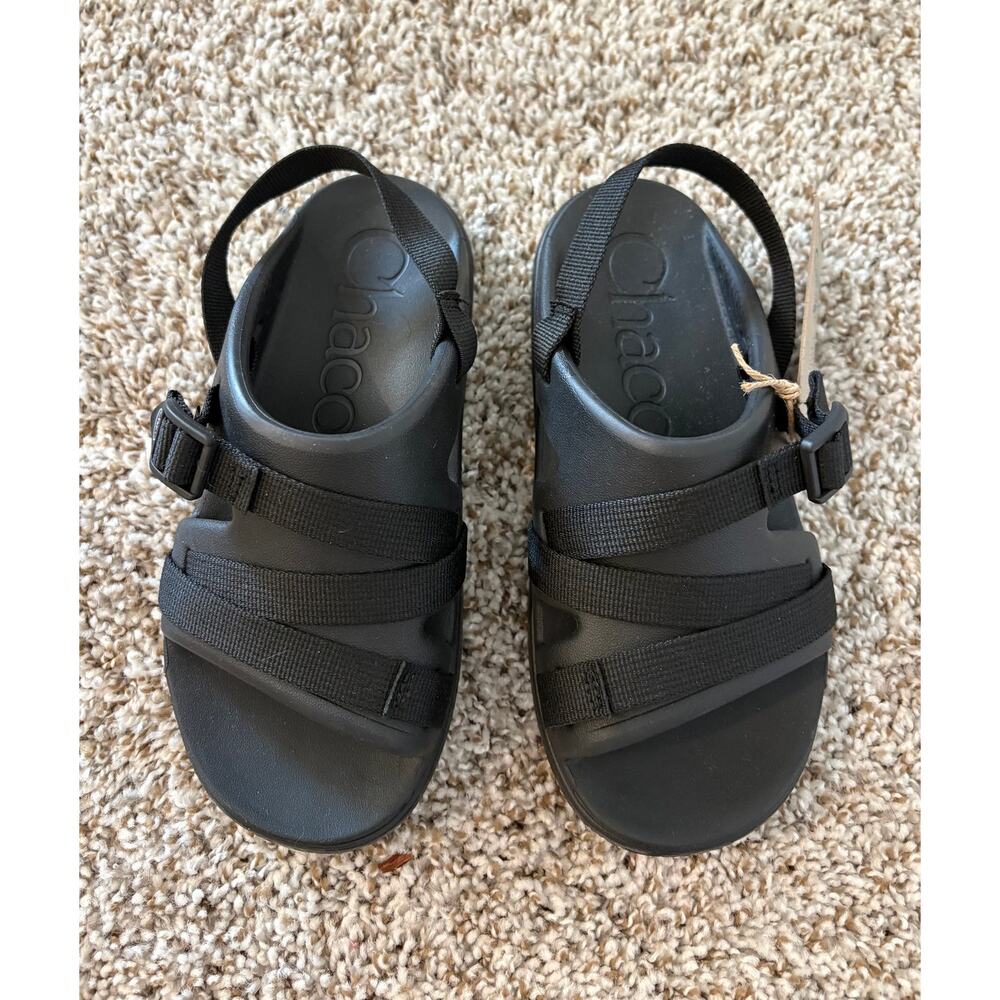 NWT Chaco Black Chillos Sport Outdoor Sandals Kids Sz 4